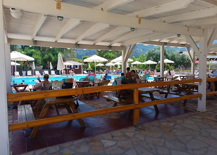 Camping Karavomilos