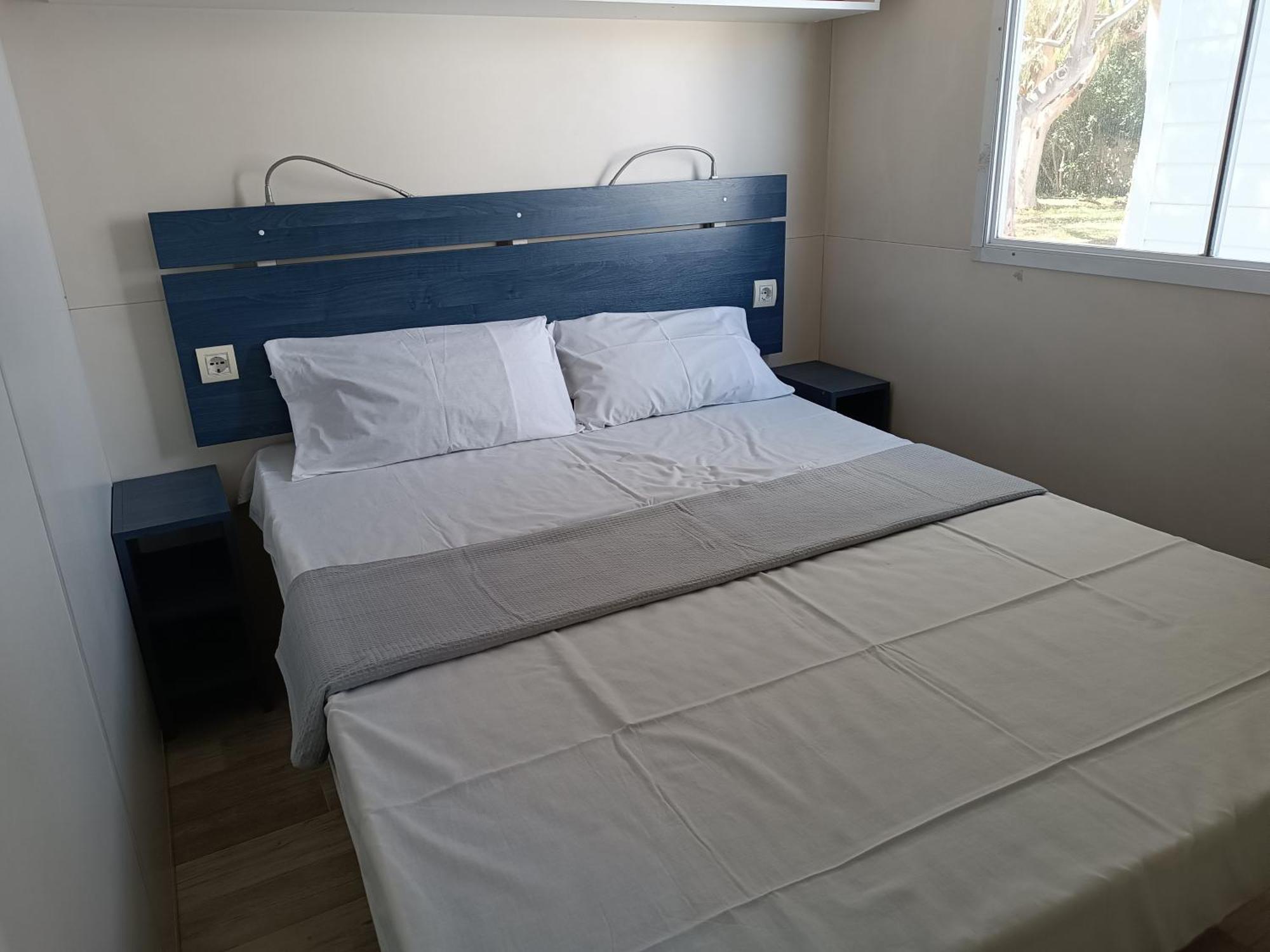 Camping Karavomilos *